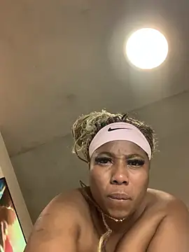 Вебкам-шоу CurvyDesire1