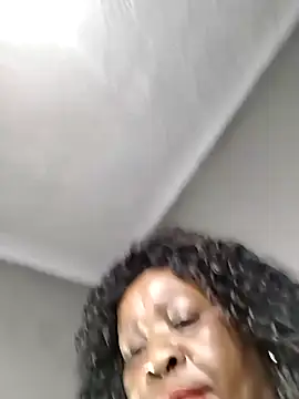 Chat XXX ao vivo de Ebony_Cougar