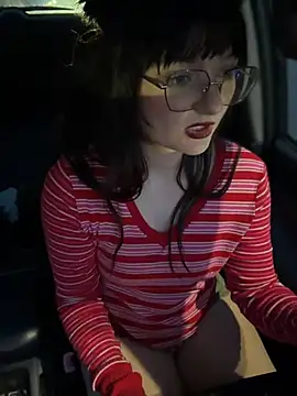 urpuppymoon Chat XXX in diretta