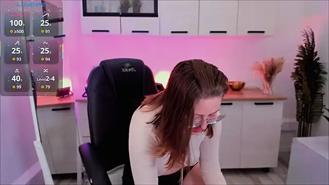 XXX chat uživo modela Charmy_Gracy