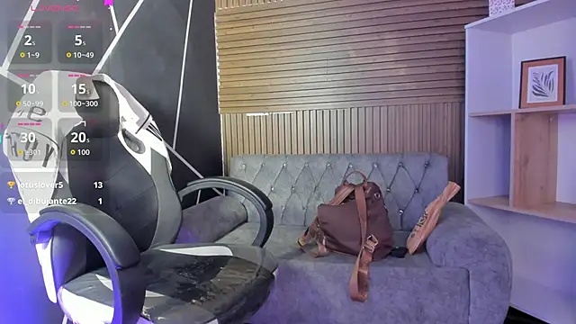 KarelyMitchel élő XXX-chatje