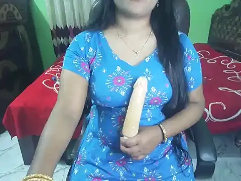 BengaliQueenStar: онлайн-секс-чат