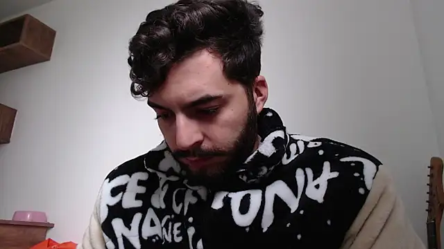 Chat XXX ao vivo de thomas_gun