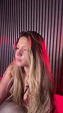 แชท XXX สดของ MiaPetit_