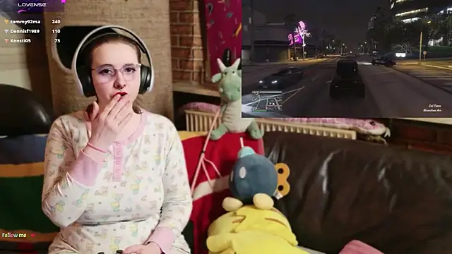 GamerGirl_Eve 现场XXX聊天