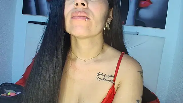 Tania_mature 现场XXX聊天