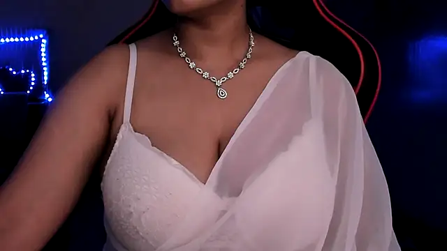 Indian_ticklyのライブXXXチャット