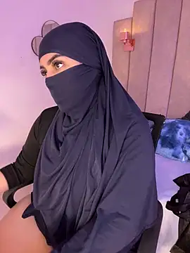 rashaaa_: διαδικτυακό σόου στην κάμερα