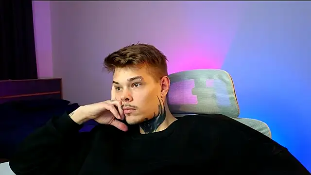 DENIS_HERE Chat XXX in diretta