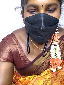 Show modela Tamil_flowergril na web-kameri