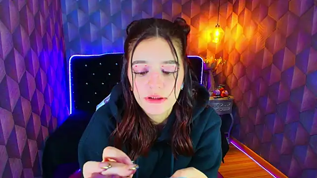 LiaHarryis Live XXX-chat