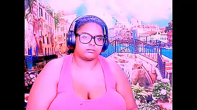 Indianfairy99 Adlı Modelin Canlı XXX Sohbeti