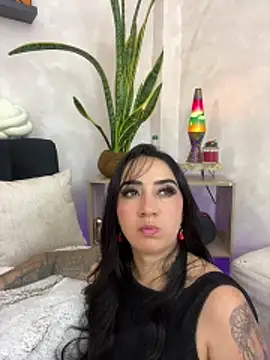 EmmyEvans1 Live XXX-Chat