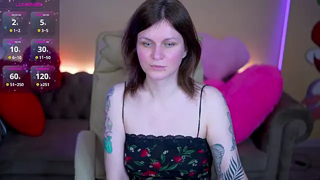 TinaMeltのライブXXXチャット