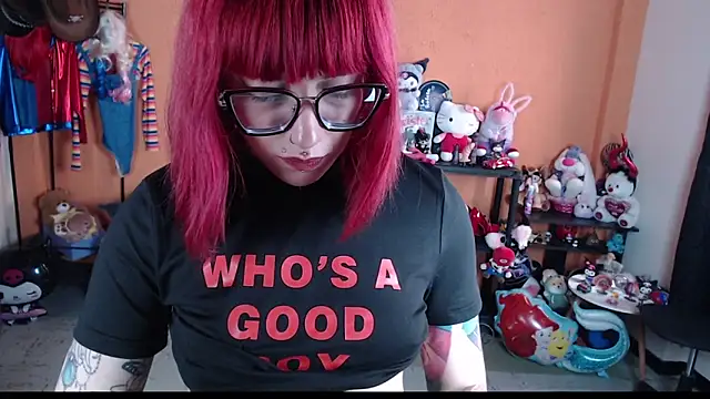 MissMiia2 élő XXX-chatje