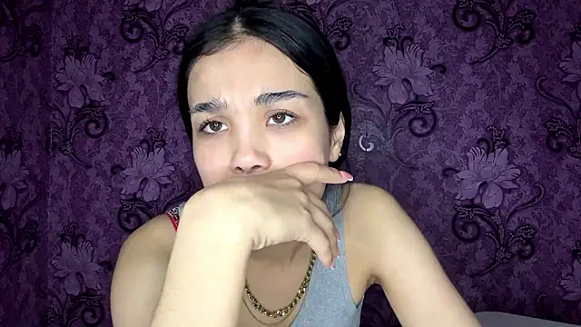 AylinBlush élő XXX-chatje