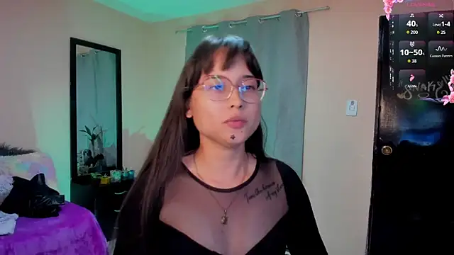 Онлайн чат XXX shantalc3rezo