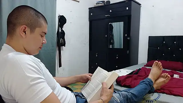 Онлайн чат XXX suckmydickbitch97