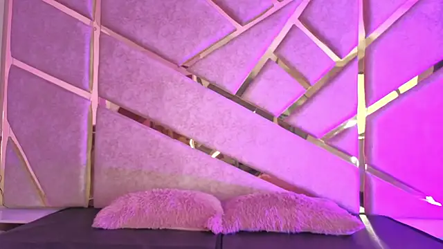 Zafiro_claire 即時 XXX 聊天