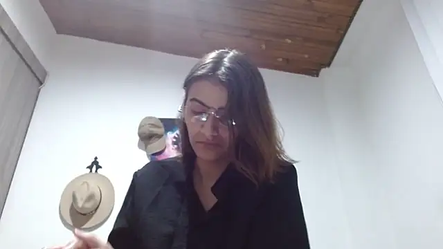 Crystal_Star_ Chat XXX live