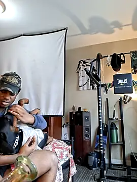 KeYBuMp323: вебкам-шоу