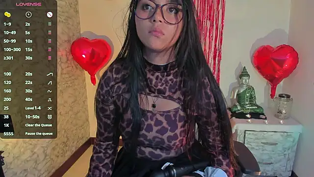 دردشة EvaniaBlu الجنسية المباشرة