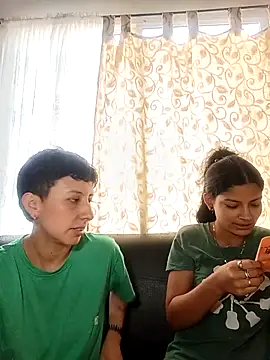 دردشة Mei_and_Gaby الجنسية المباشرة