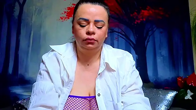 ElizabethEven – Naživo XXX chat