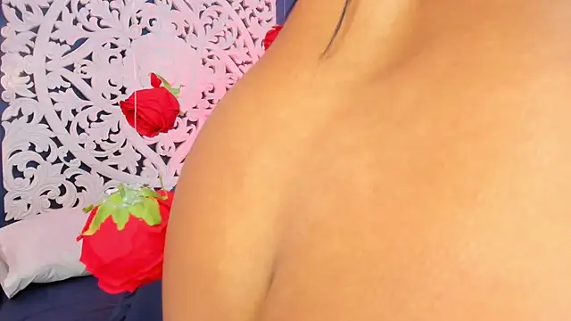 แชท XXX สดของ BellaHarllow