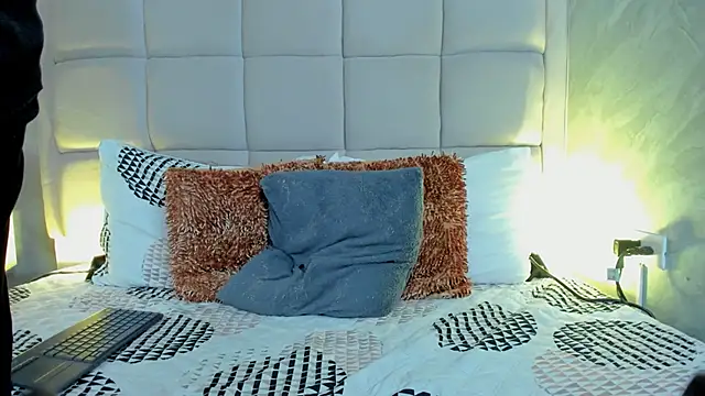 Hecatee_77 Chat XXX in diretta