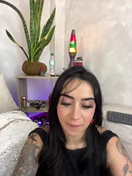 Онлайн чат XXX EmmyEvans1