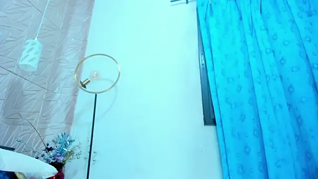 Kimber_SkyのライブXXXチャット