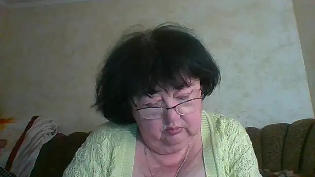 Show modela MilaSky5303 na web-kameri