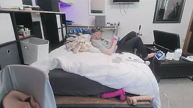 sissytrapdolly24's Live XXX Chat