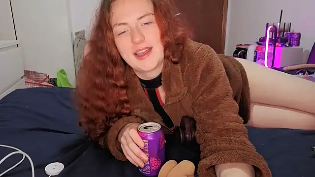 ENGLISHEMILY_69のライブXXXチャット