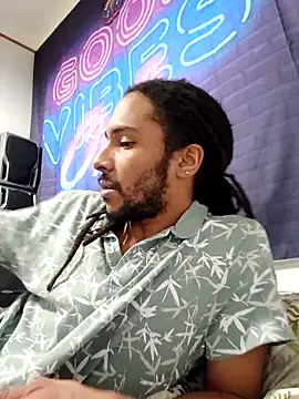 Chat +18 de Mikaaa97 ao vivo