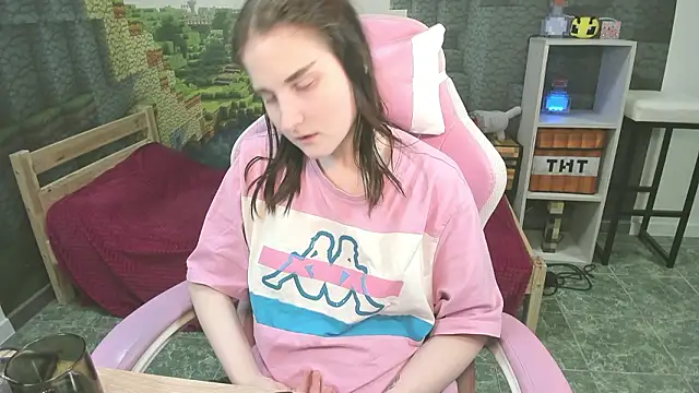 KiraDuvall's Live XXX Chat