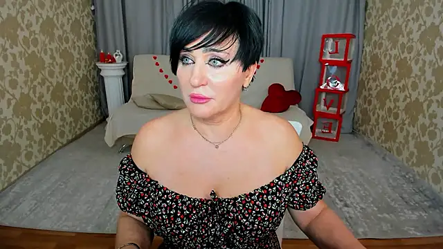 KiraTempt – Live XXX-chat