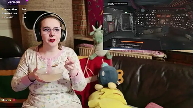 GamerGirl_Eve Live XXX Chat