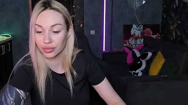 Blckmirrorr's Live XXX Chat