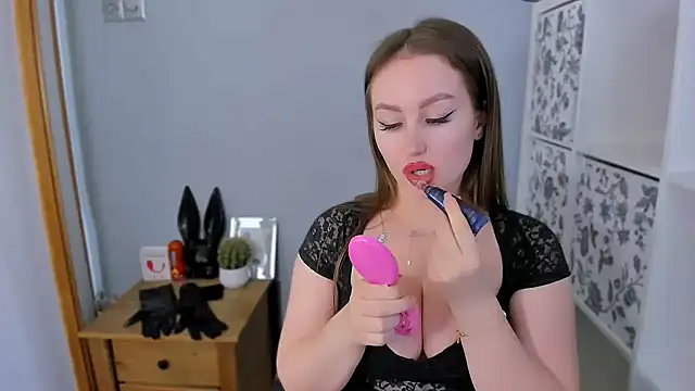 DonnaCam – Naživo XXX chat