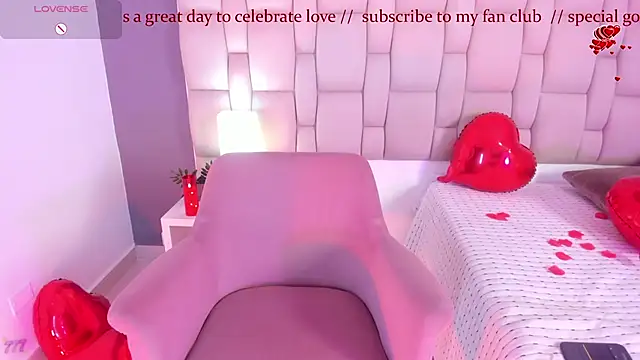 Mia_cm লাইভ XXX চ্যাট