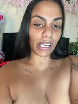 Chat XXX en directo de ArielleMillerr-