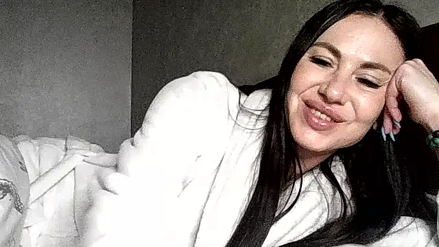 Chat XXX en directo de JulianaGold1