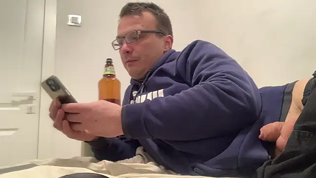 Show de viktor1992-1-1 na webcam