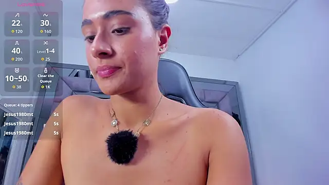 ZOEBARLOWE's Live XXX Chat