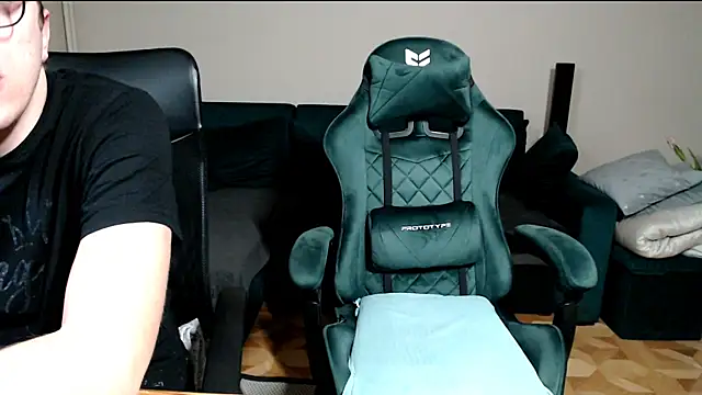 JoannaAndNeighbour's Live XXX Chat