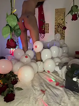 Amani_thewolf Adlı Modelin Canlı XXX Sohbeti