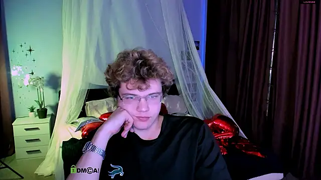 lucas_long_ – Naživo XXX chat