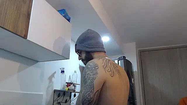 Chat XXX en directo de thomas_gun